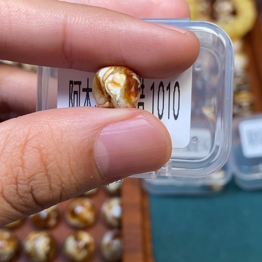 猴头核桃把件沁色圆珠老型1010