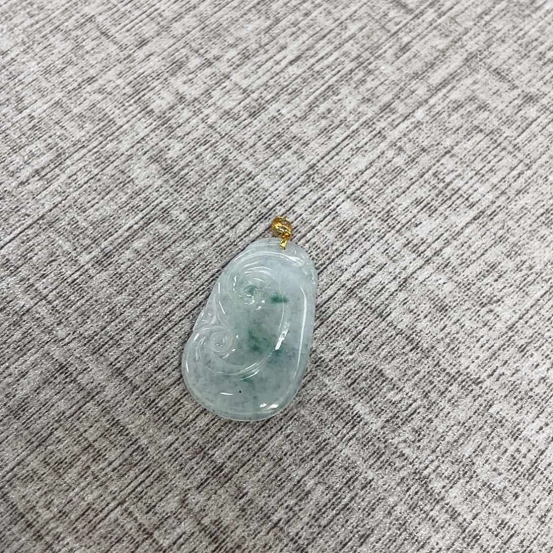 翡翠项链18K金镶嵌如意