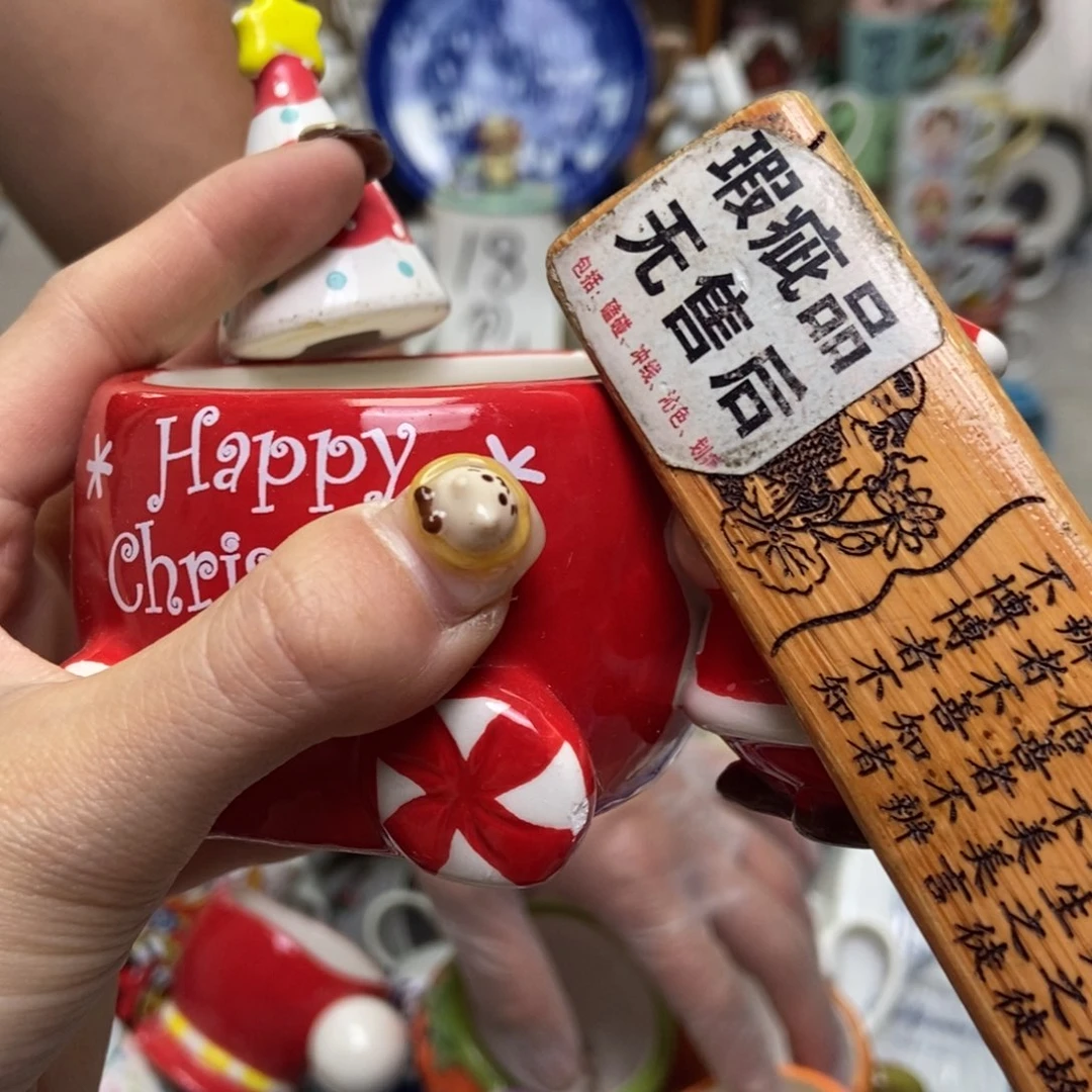 摆件小***。陶瓷哈哈哈哈了
