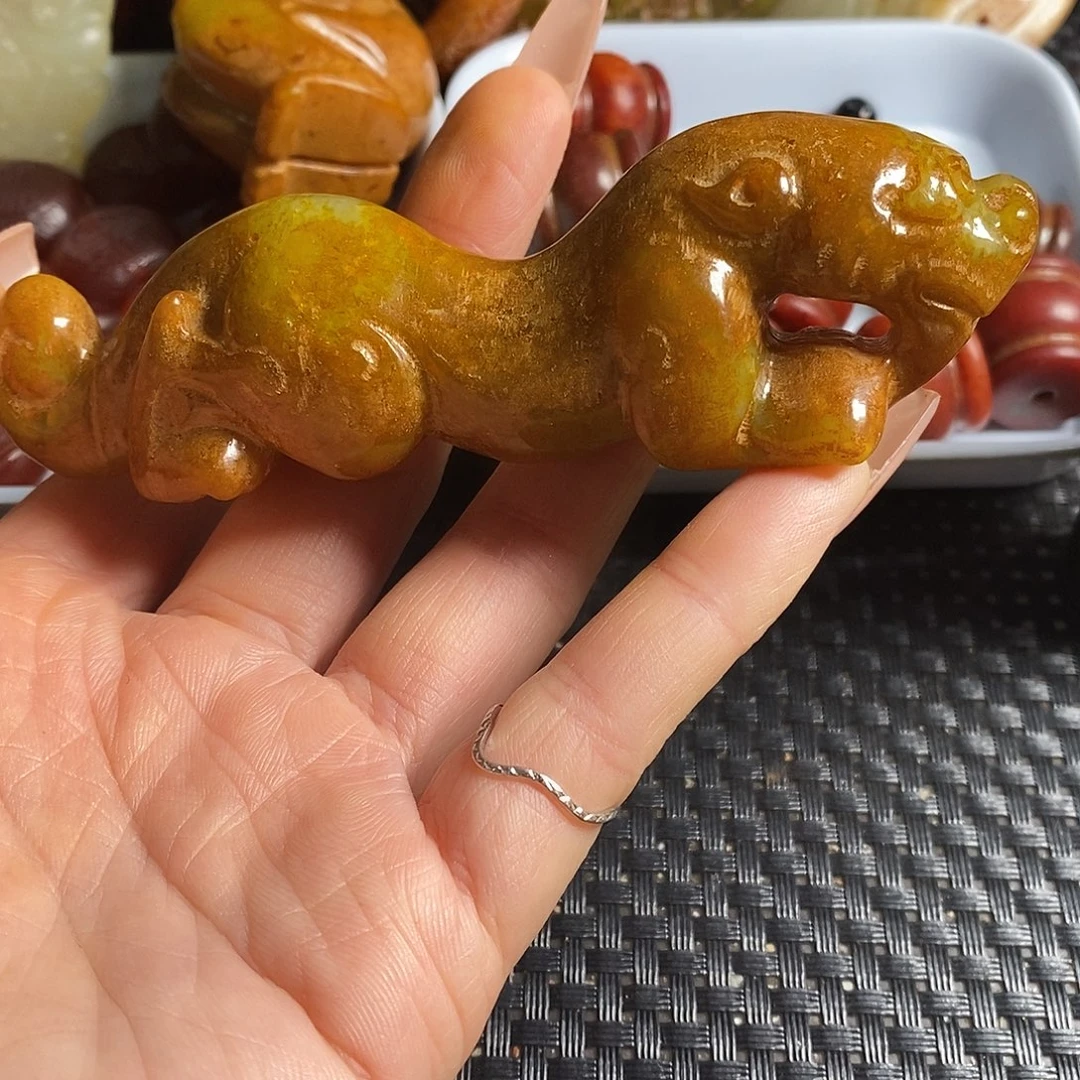 岫玉未镶嵌珠宝奇石