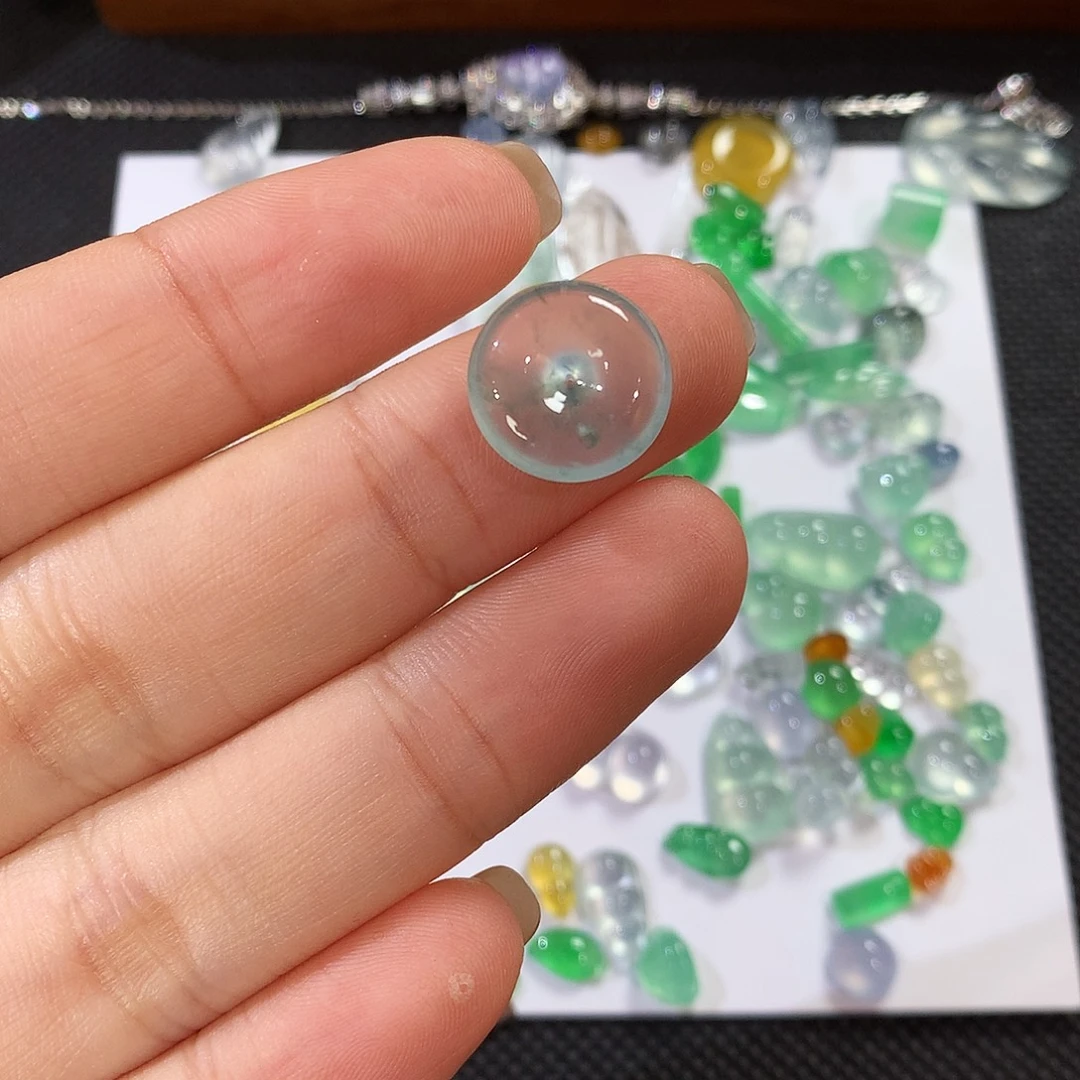 陈****翡翠裸石蓝钢平安扣