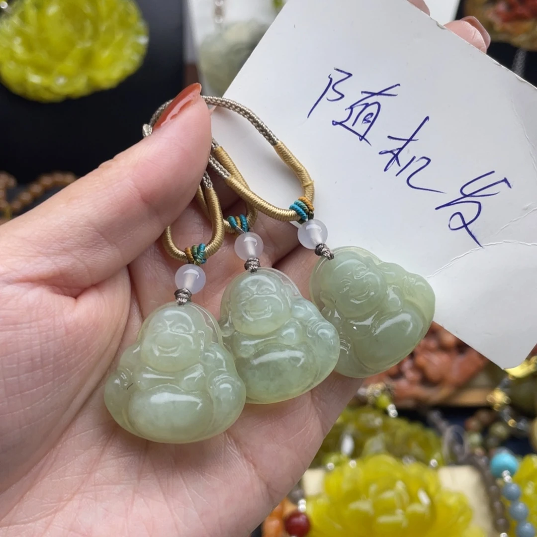 未镶嵌蛇纹石玉颈饰