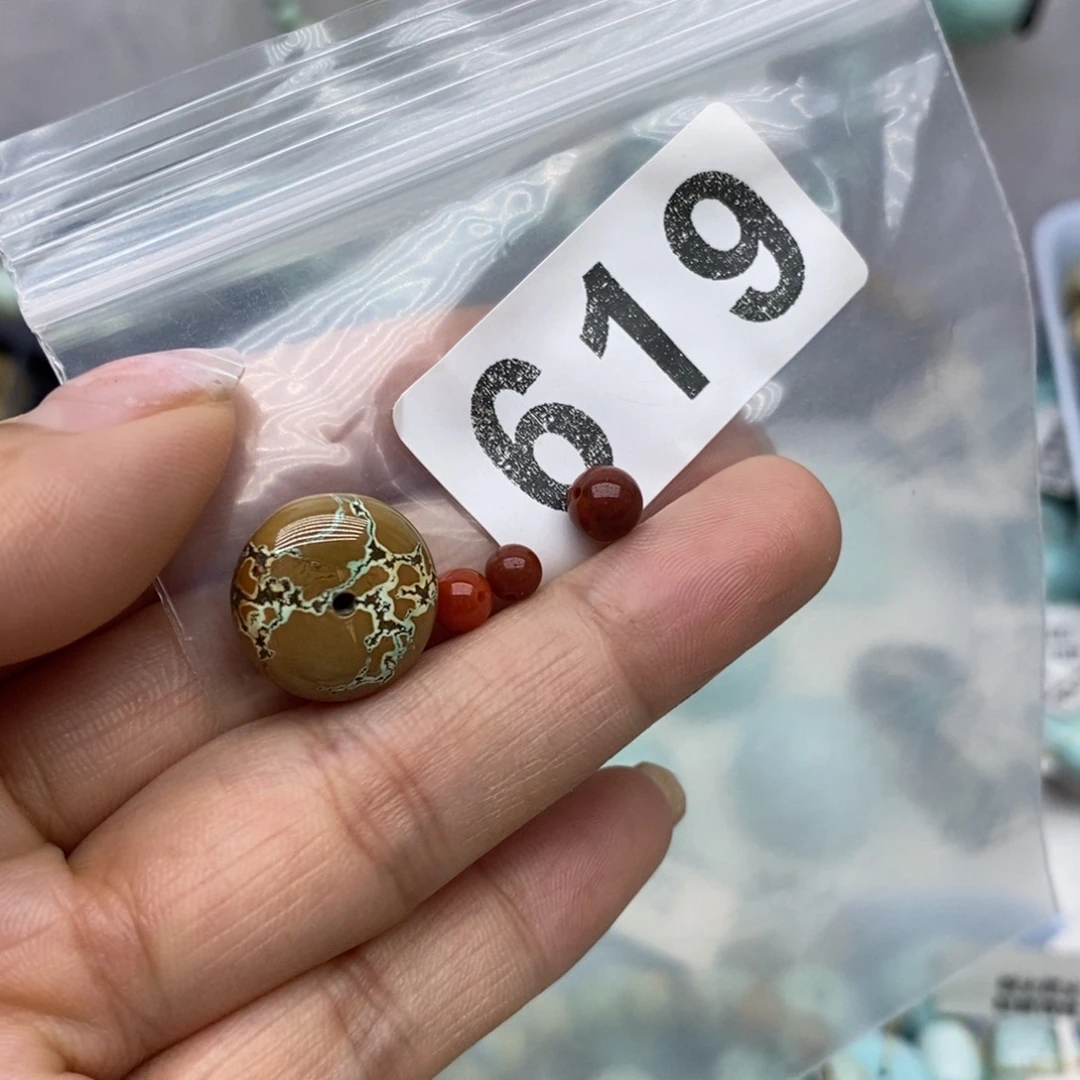 未镶嵌南红玛瑙珠宝奇石