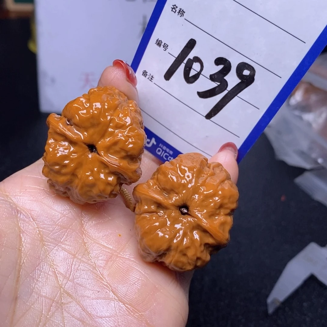 文玩核桃把件1039/34蛤蟆头