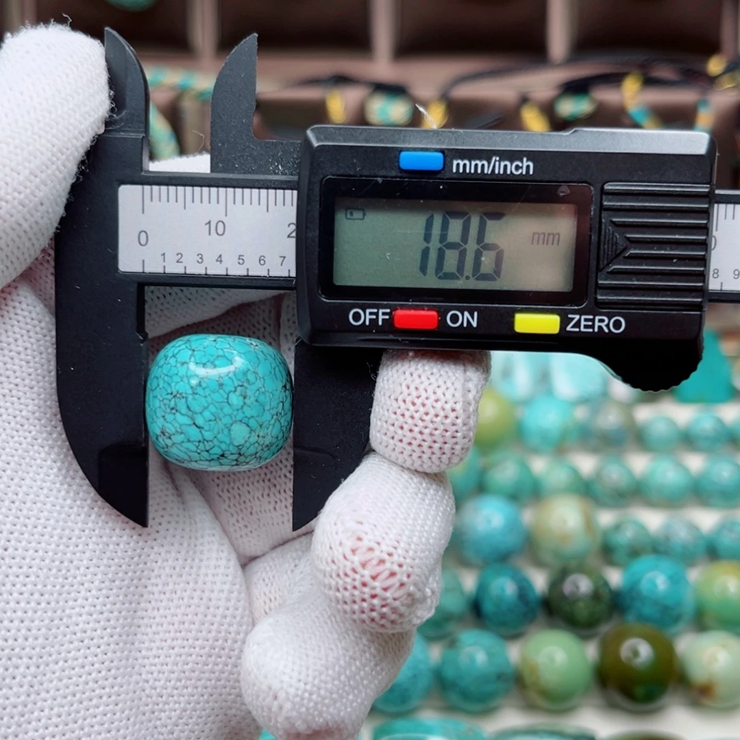 绿松石未镶嵌纯天然原矿绿松石