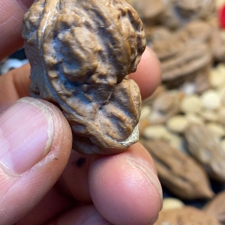 文玩核桃吊坠娜姐43