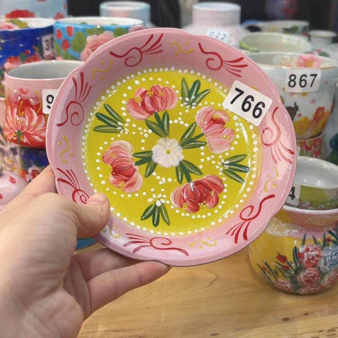 瓷片兔兔盖茨。兔
