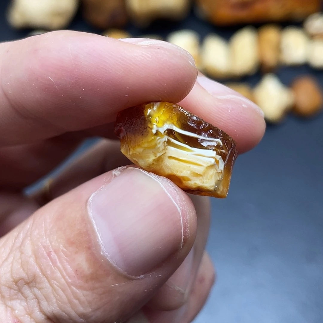 未镶嵌定制琥珀定制