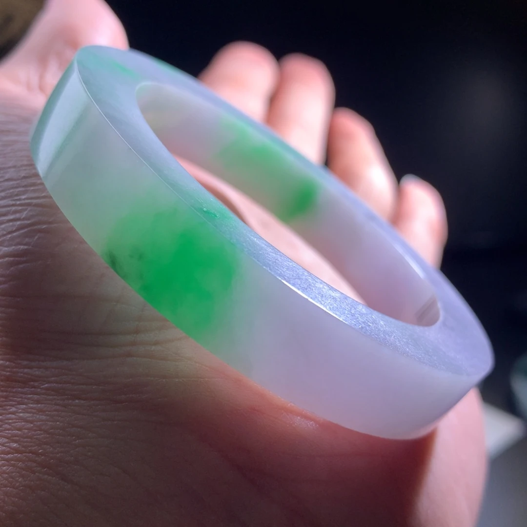 定制翡翠未镶嵌手镯