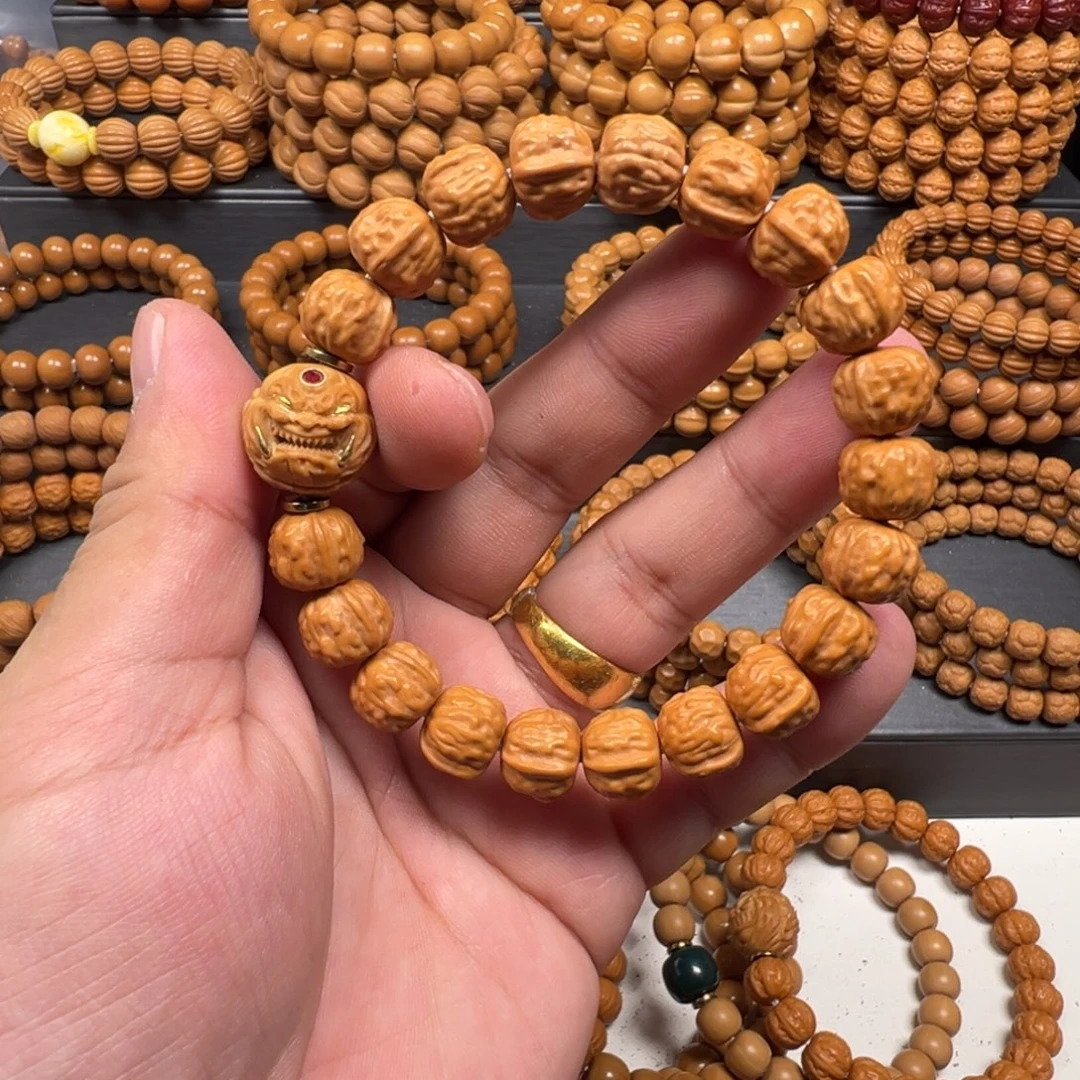 手串猴头核桃精品蛤蟆头+天眼獠牙恶僧