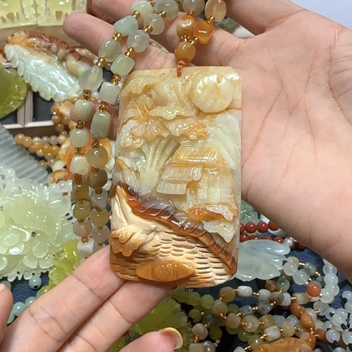 合金蛇纹石玉吊坠