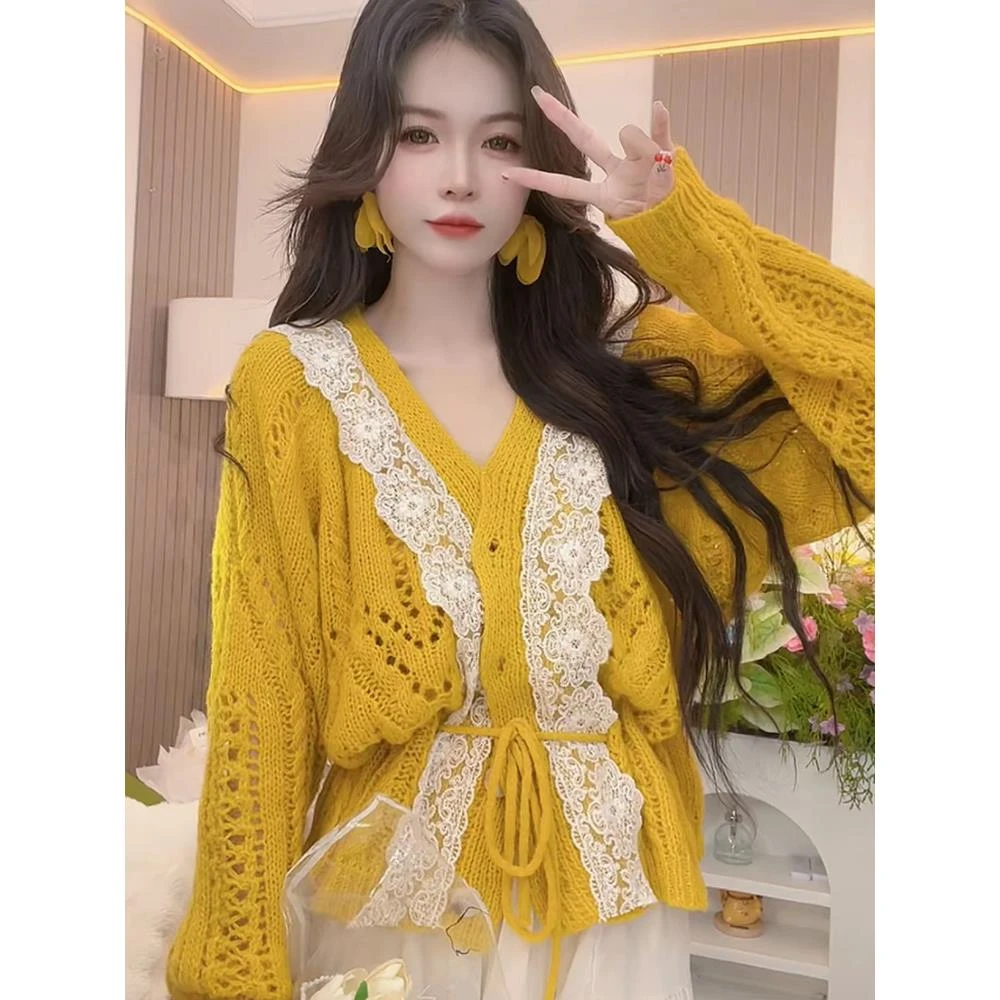 韩系v领蕾丝拼接针织衫女学生2025春秋新款洋气气质外搭减龄上衣