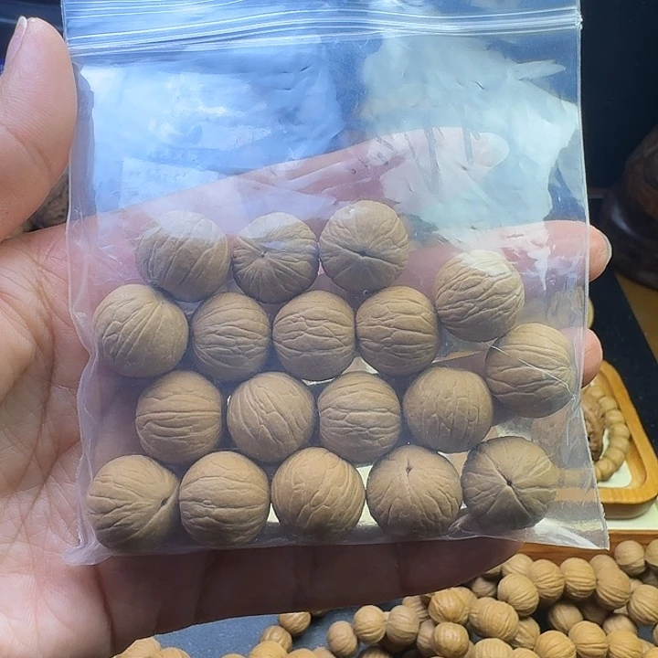 猴头核桃吊坠?****?聚宝盆