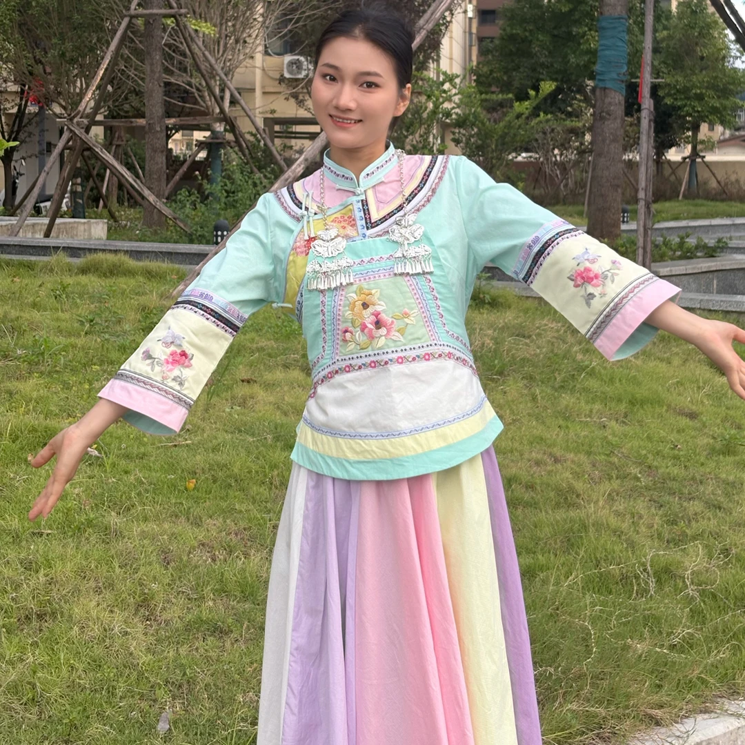 布依族壮族民族风复古绣花亮色显白夏季女装上衣