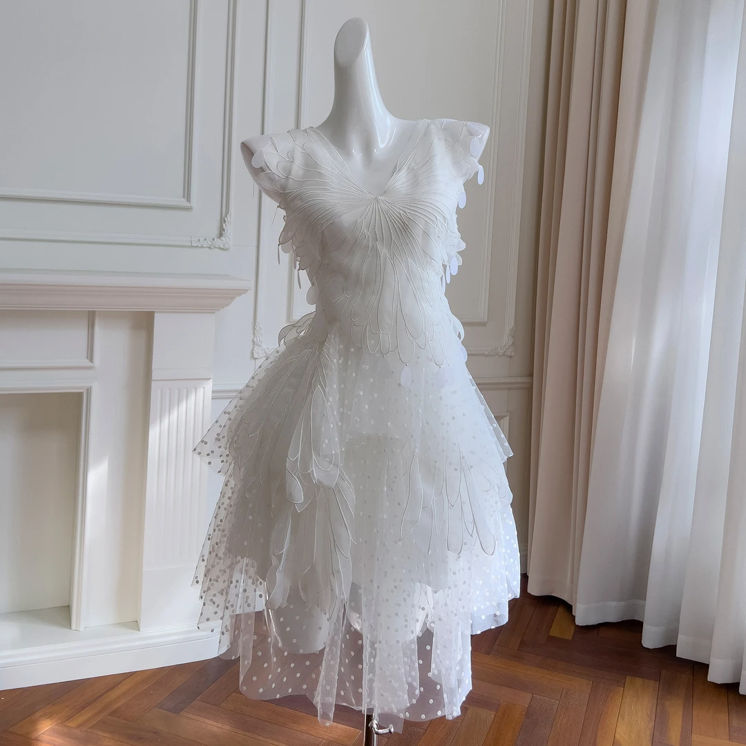 轻奢名媛风仙女裙子性感V领吊带连衣裙法式千金纯欲风小礼服夏季