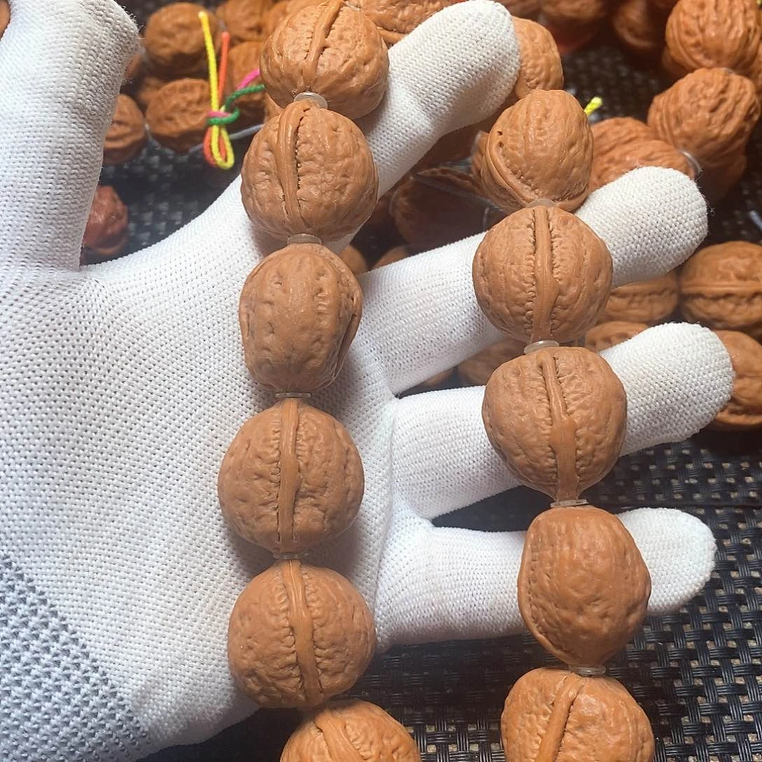 文玩核桃手串绣花鞋手持