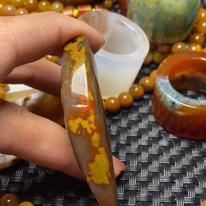 玛瑙/玉髓颈饰未镶嵌