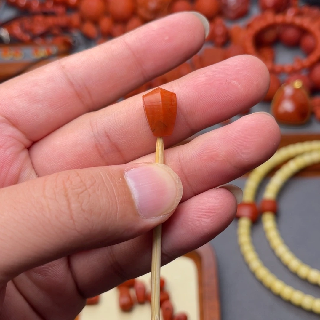 未镶嵌配饰尺寸9毫米左右南红玛瑙
