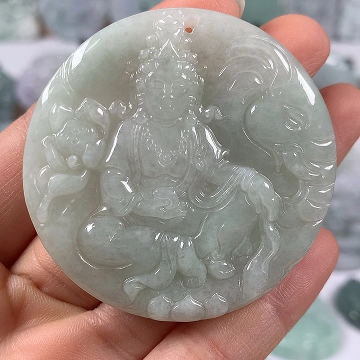 翡翠未镶嵌颈饰普贤菩萨福利