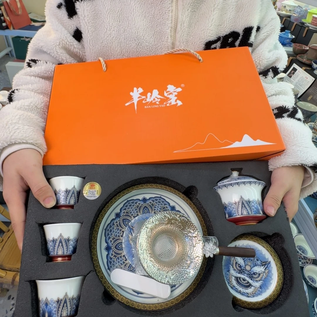 当代艺术家辞典等多