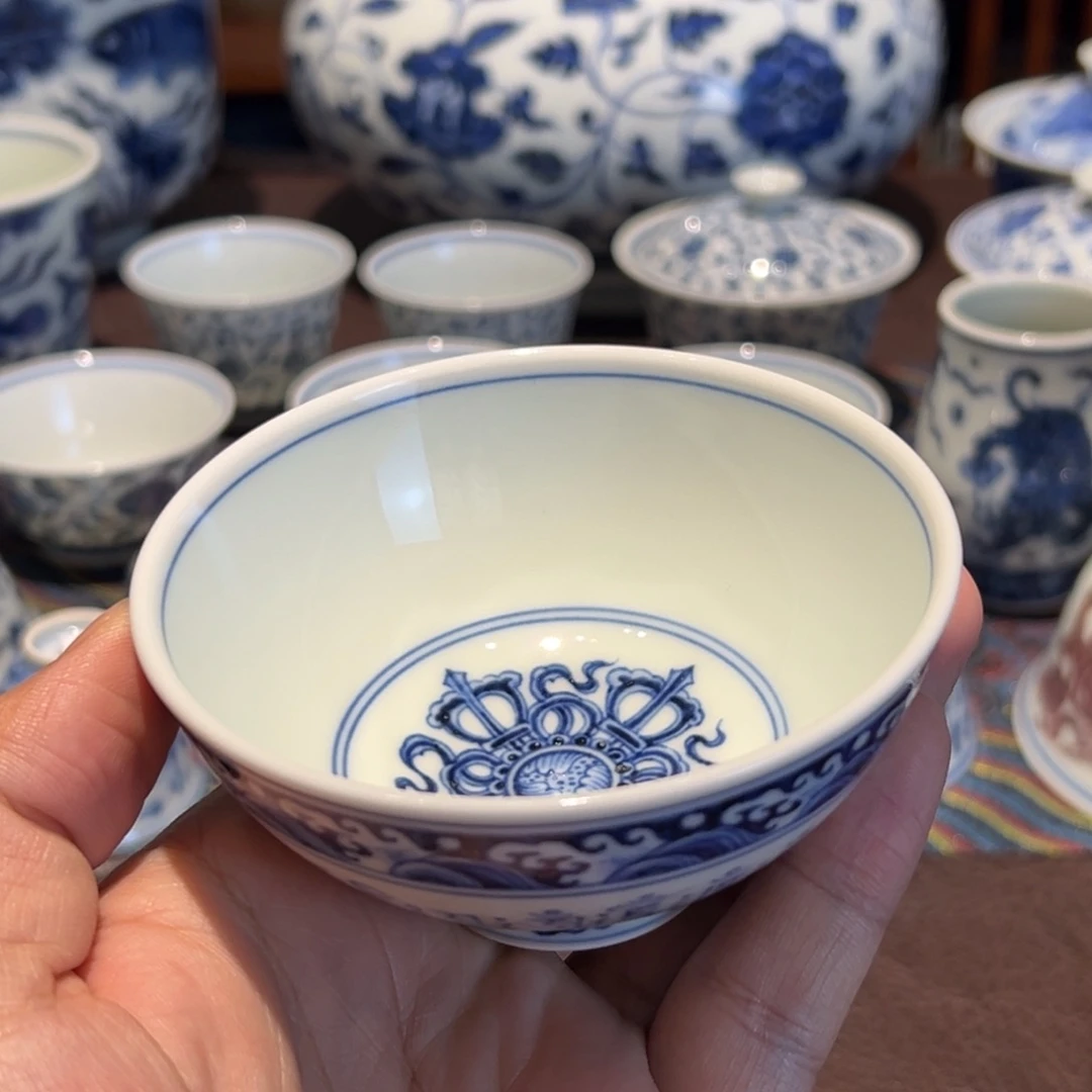 精品青花海水梵文内金刚十字杵普洱杯口径约9厘米