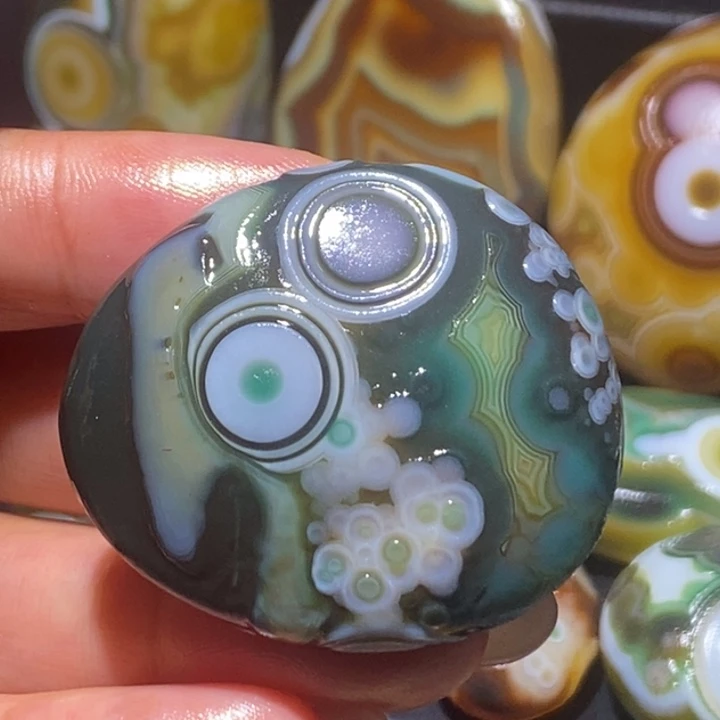 玛瑙/玉髓未镶嵌珠宝奇石55