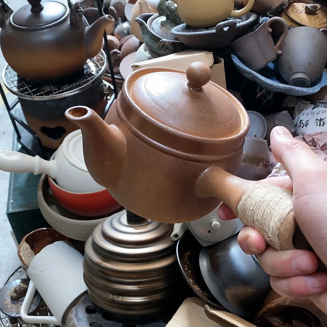 瓷片荷花的小秘密是否还有一个月