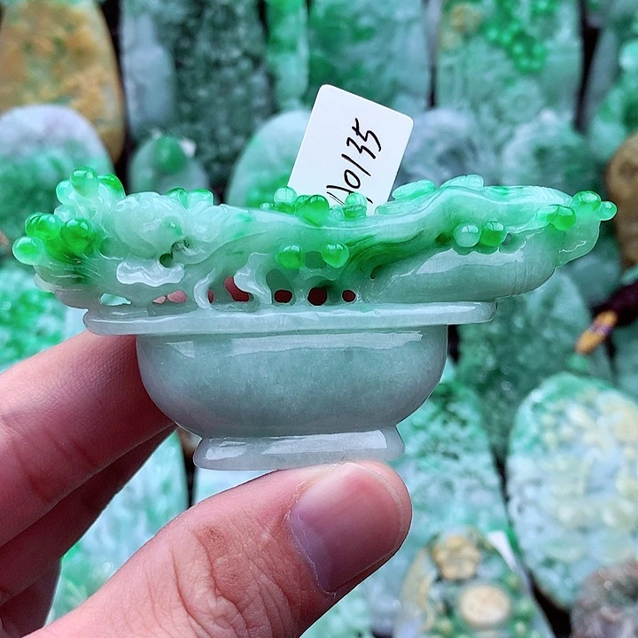 翡翠吊坠(不含链)未镶嵌