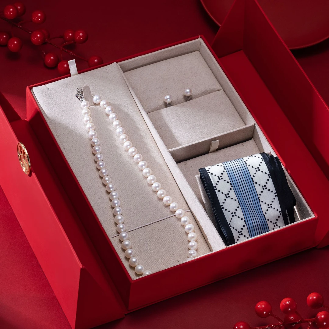 京润珍珠 云岁套装项链9-10mm耳钉8-9mm大颗轻奢套装礼物百搭饰品