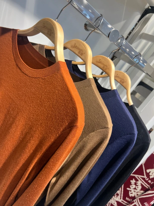 男士套头薄款纯色常规款衫内搭百搭保暖时尚