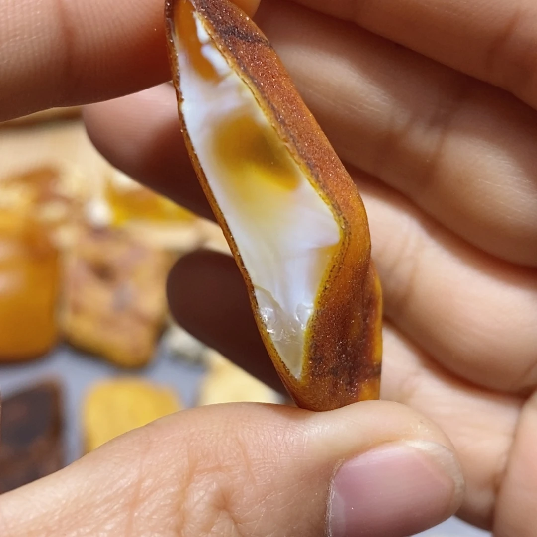 定制琥珀蜜蜡原石