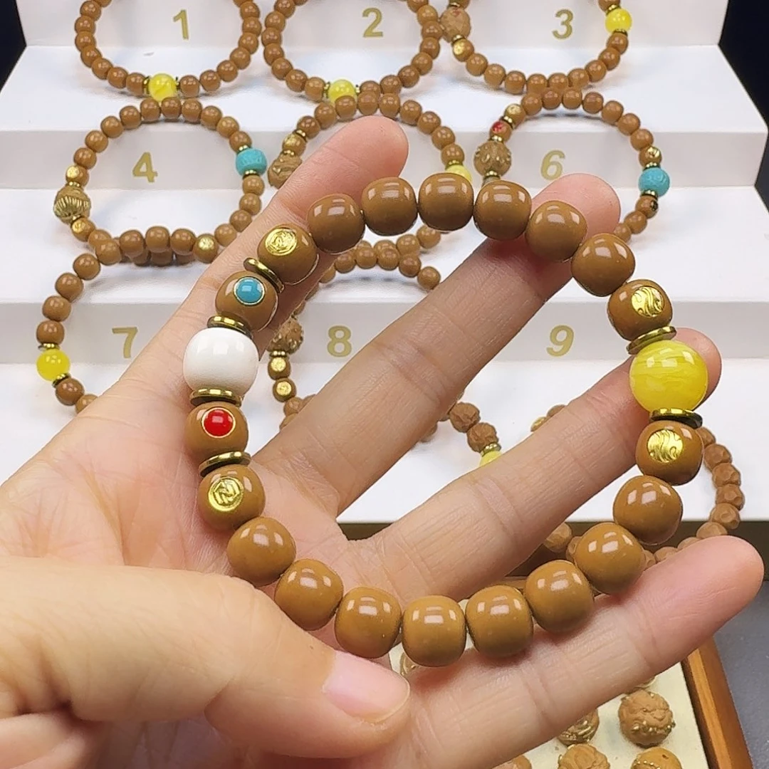 D***G吊坠猴头核桃猴头手串