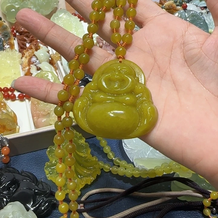 未镶嵌蛇纹石玉吊坠