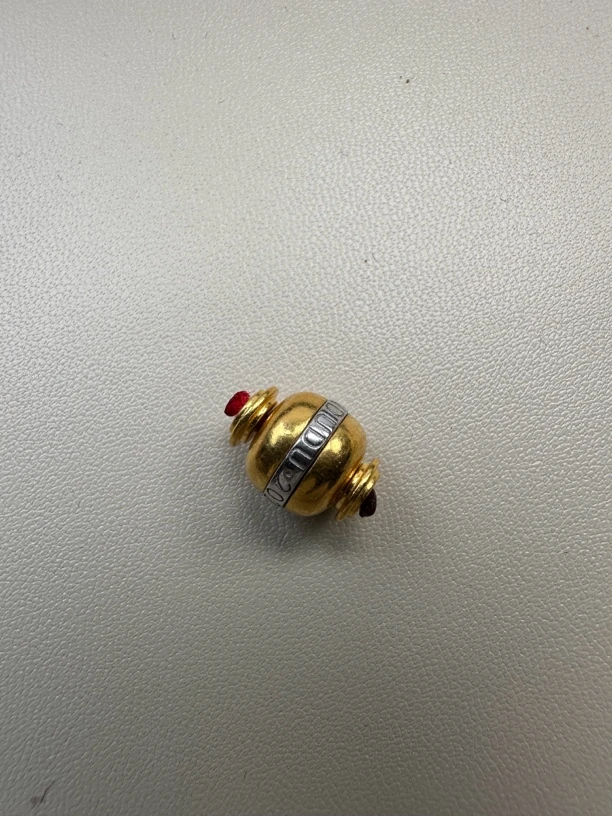 黄金汉堡。9.26。5.82