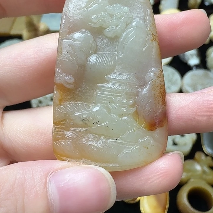 和田玉未镶嵌颈饰