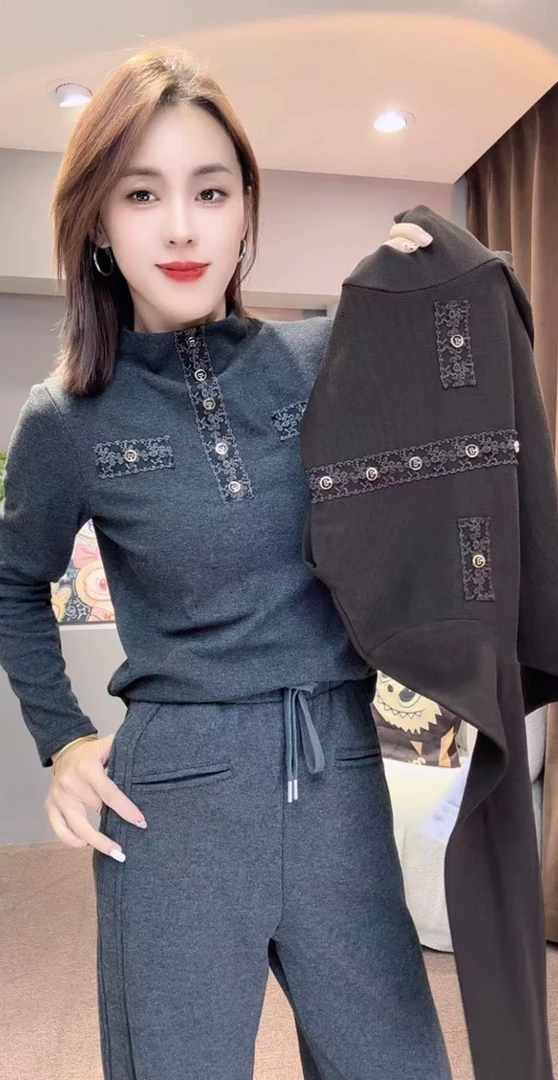 653半高领拼蕾丝坑条棉加绒打底衫