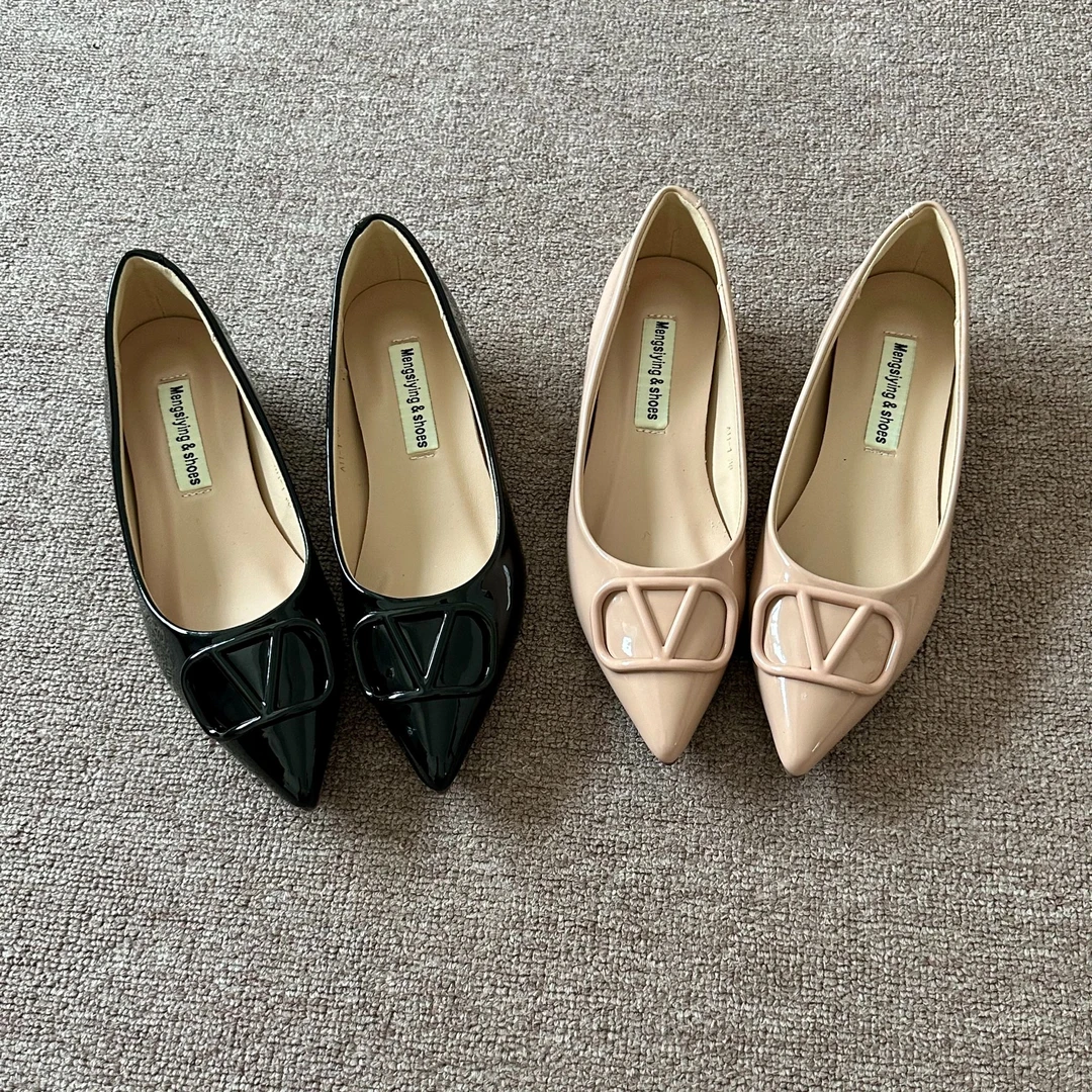 羊皮版~法式尖头单鞋小个子内增高玛丽珍新款V口漆皮裸色平底鞋女