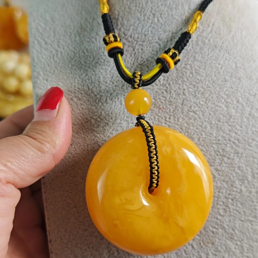 蜜蜡吊坠(赠链)未镶嵌