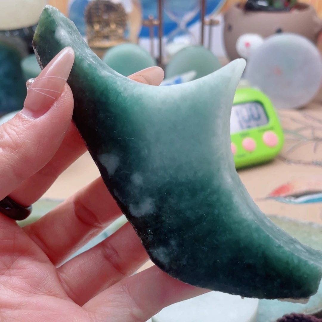 翡翠未镶嵌颈饰622……