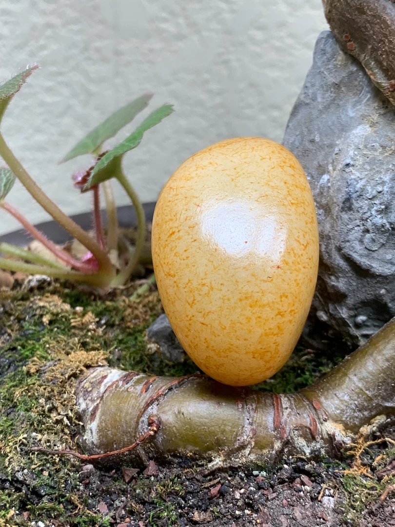 和田玉洒红皮手把件，47.5克，43*26*27，货号02297，8188043