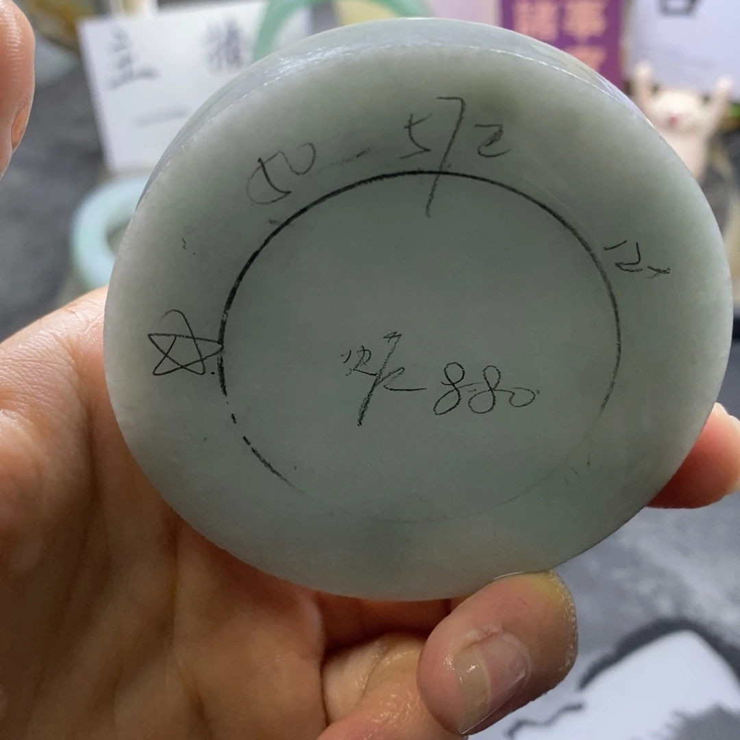 定制翡翠未镶嵌翡翠手镯