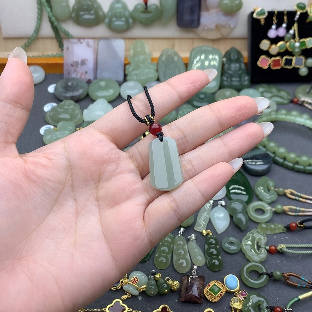 和田玉吊坠(不含链)未镶嵌