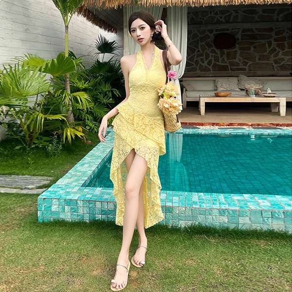 蕾丝拼接露背V领挂脖连衣裙夏季新款荷叶边修身纯欲风包臀长裙子