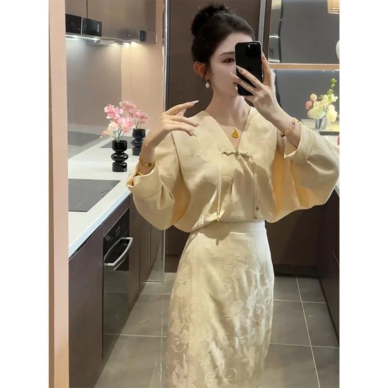 新中式国风长袖连衣裙2024早秋新款女装收腰显瘦高级感气质长裙子