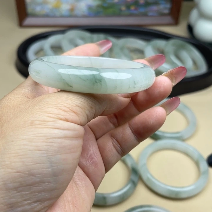 石英质玉（金丝玉）合金手镯