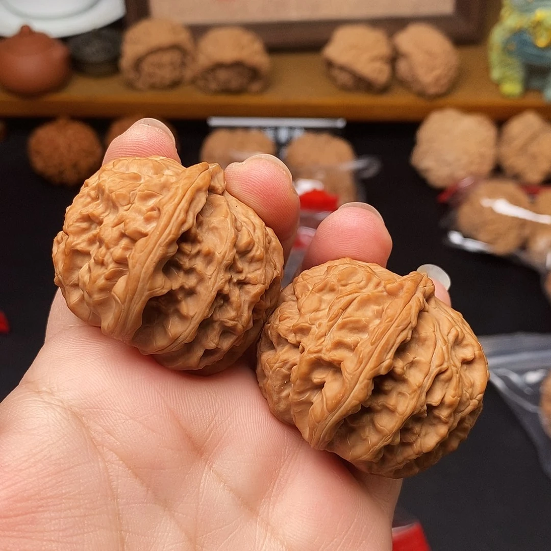 琼***熙把件文玩核桃白狮子95