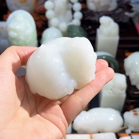 未镶嵌和田玉把件