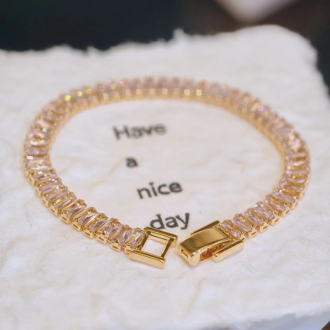 铜合金合成锆石手链 金色爆闪精致手链粉色2025新款精致女 MO-570
