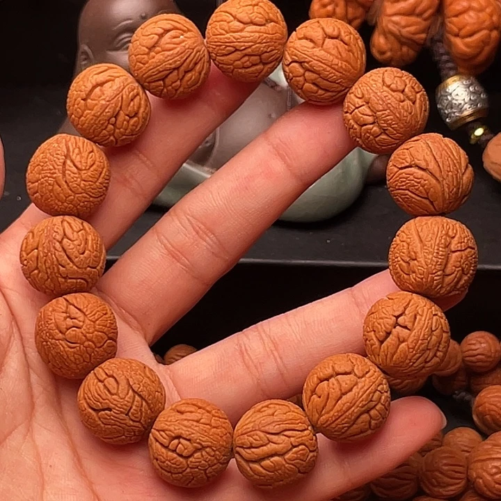 手串桃核金丝龙珠1.6