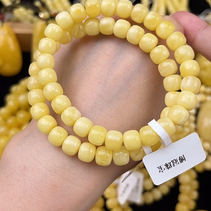 琥珀未镶嵌颈饰琥珀，多样性发其一
